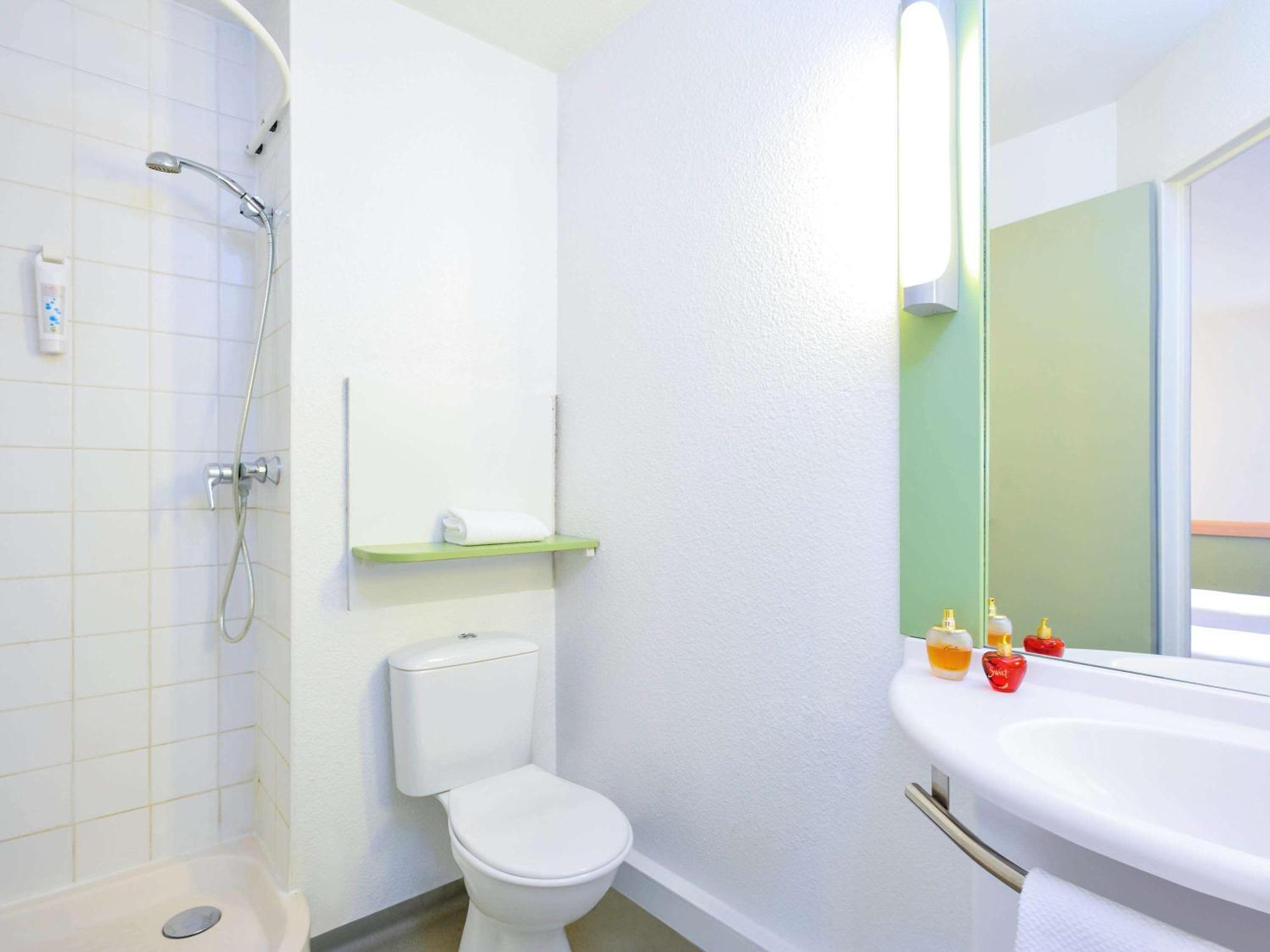 Ibis Budget Lille Gares Vieux-Lille Exterior photo